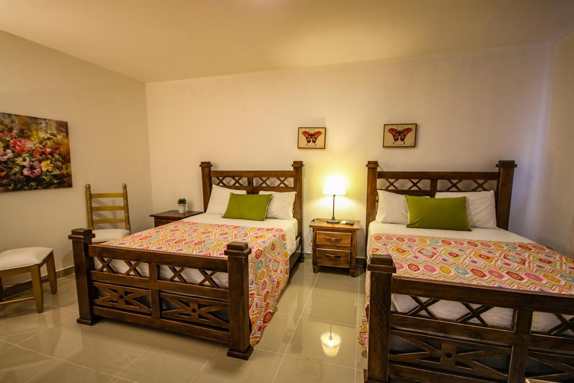 Deluxe Suites Guacamayos - Eco-Lodge & Swimming Pool Bonao Exterior foto
