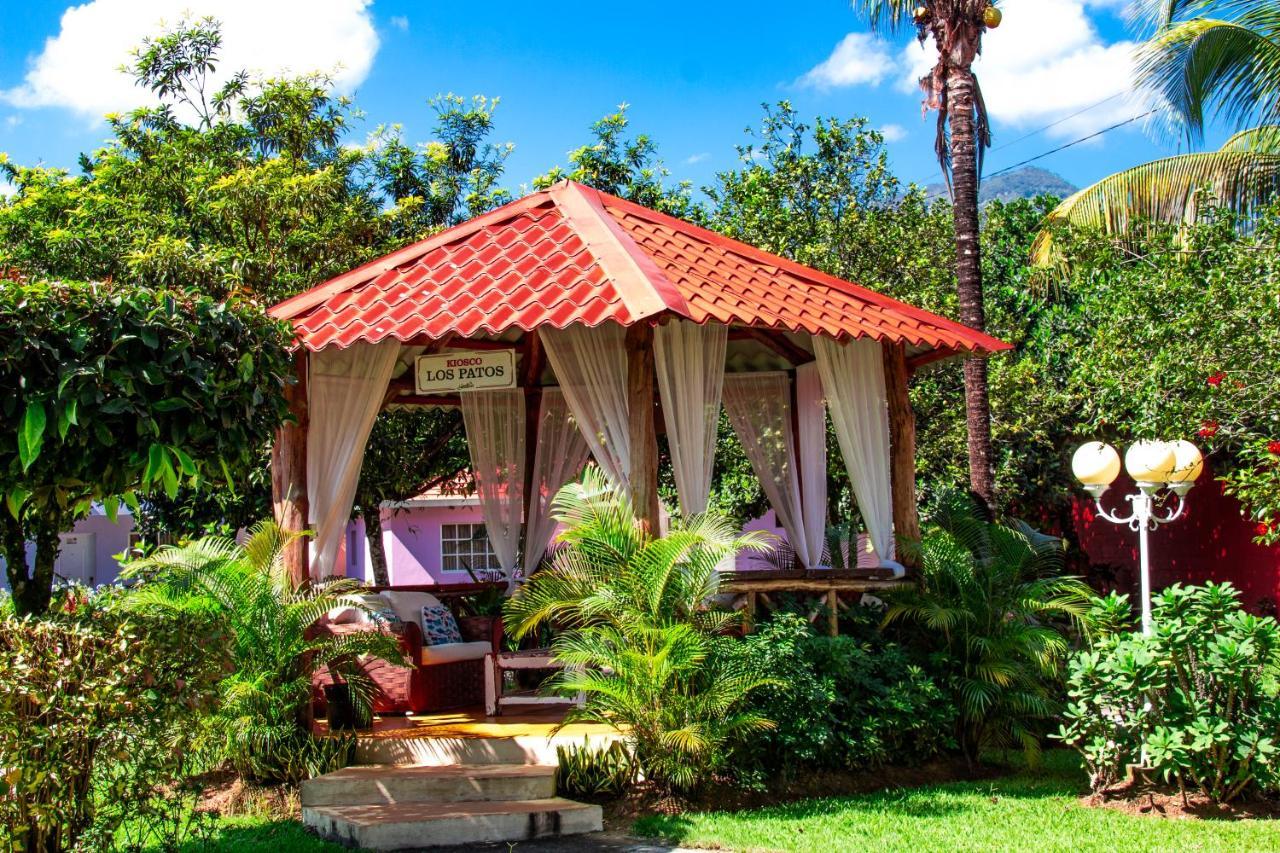 Deluxe Suites Guacamayos - Eco-Lodge & Swimming Pool Bonao Exterior foto