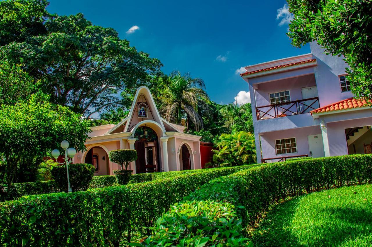 Deluxe Suites Guacamayos - Eco-Lodge & Swimming Pool Bonao Exterior foto